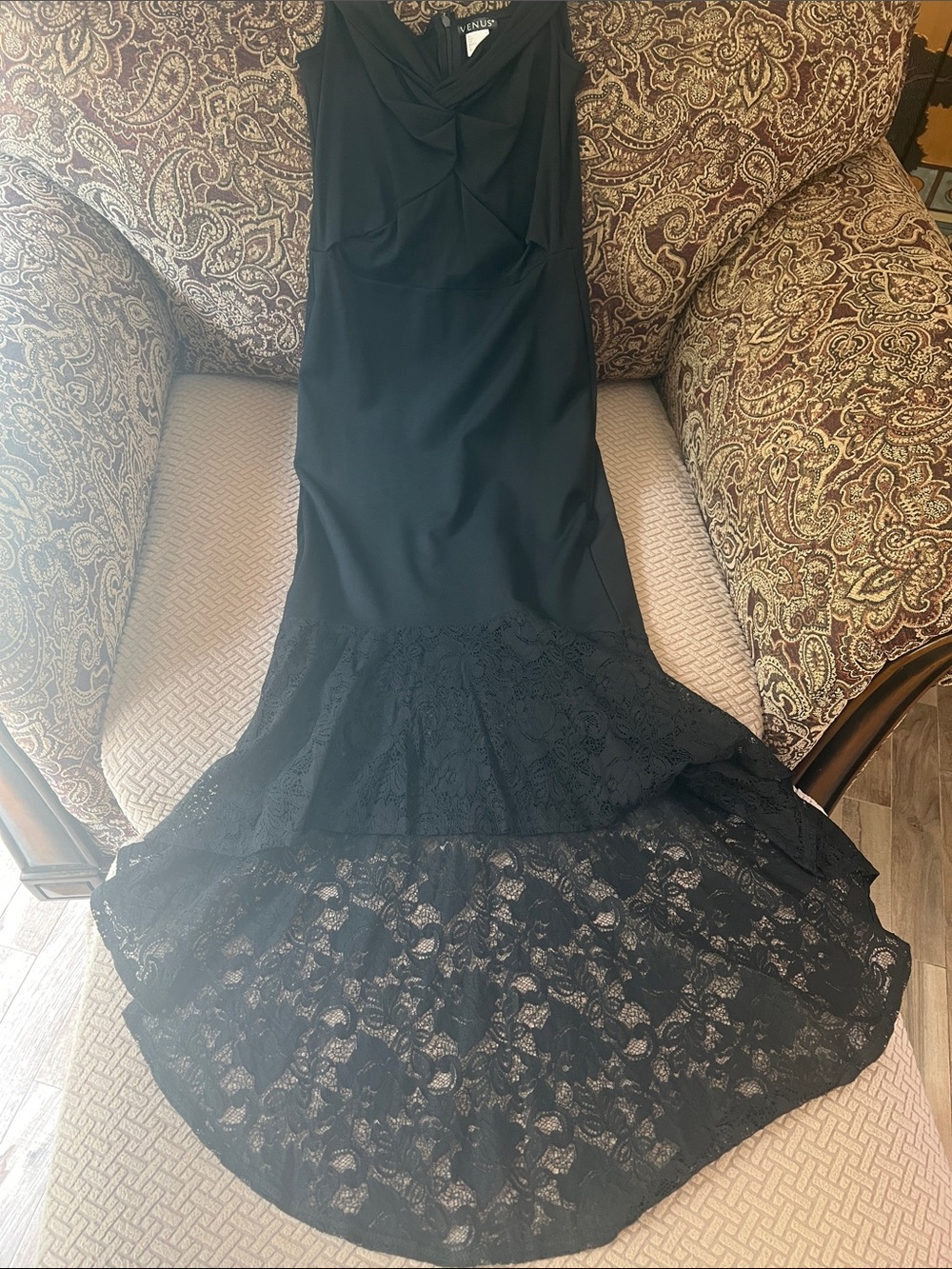 NWOT VENUS Black Lace-Trim Hi- Low dress
